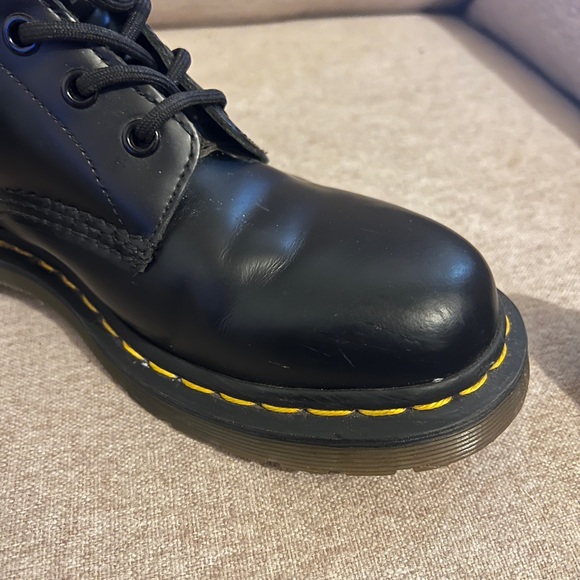 Dr. Martens 1460 Smooth Leather Lace Up Boots - Picture 15 of 15